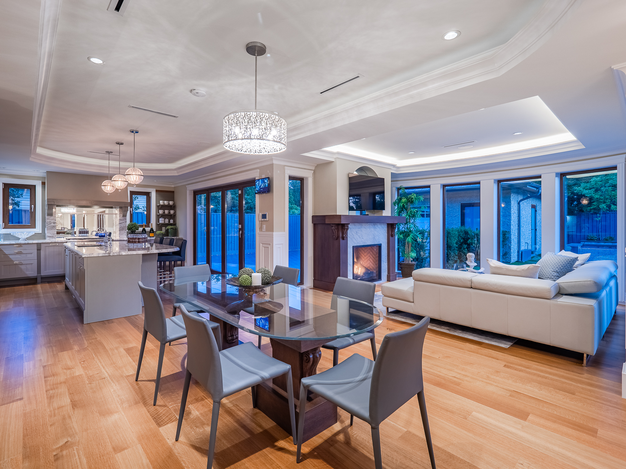 2809 Edgemont Boulevard, North Vancouver 14