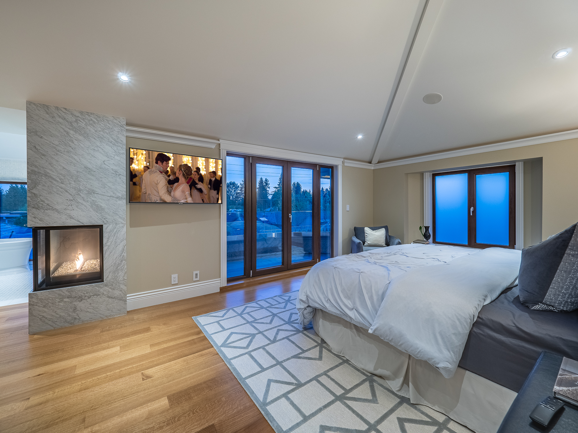 2809 Edgemont Boulevard, North Vancouver 32