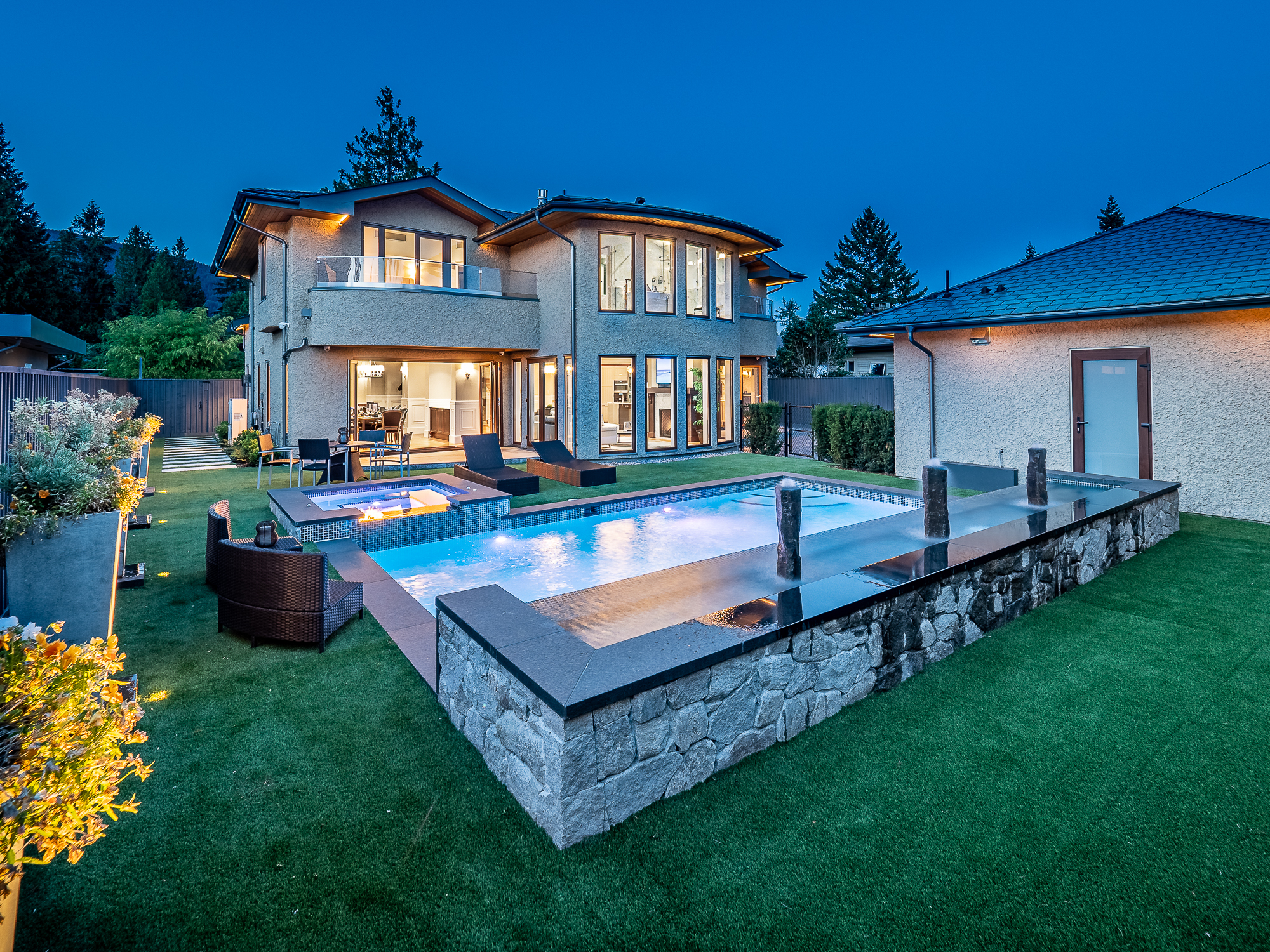 2809 Edgemont Boulevard, North Vancouver 56