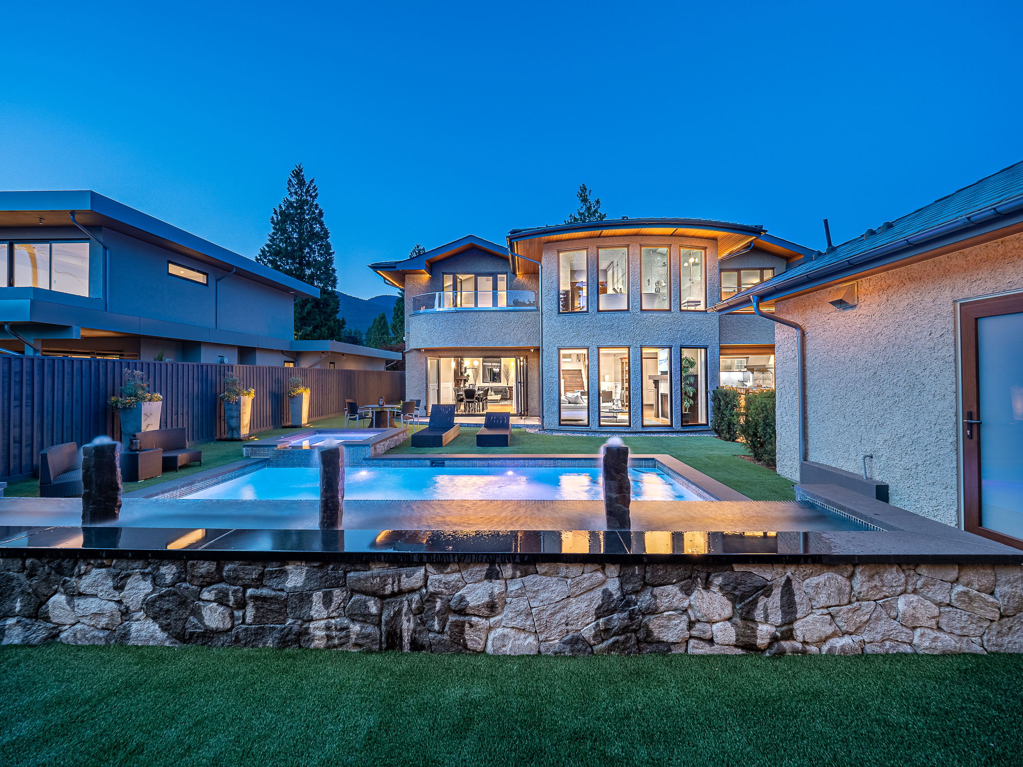 2809 Edgemont Boulevard, North Vancouver 57