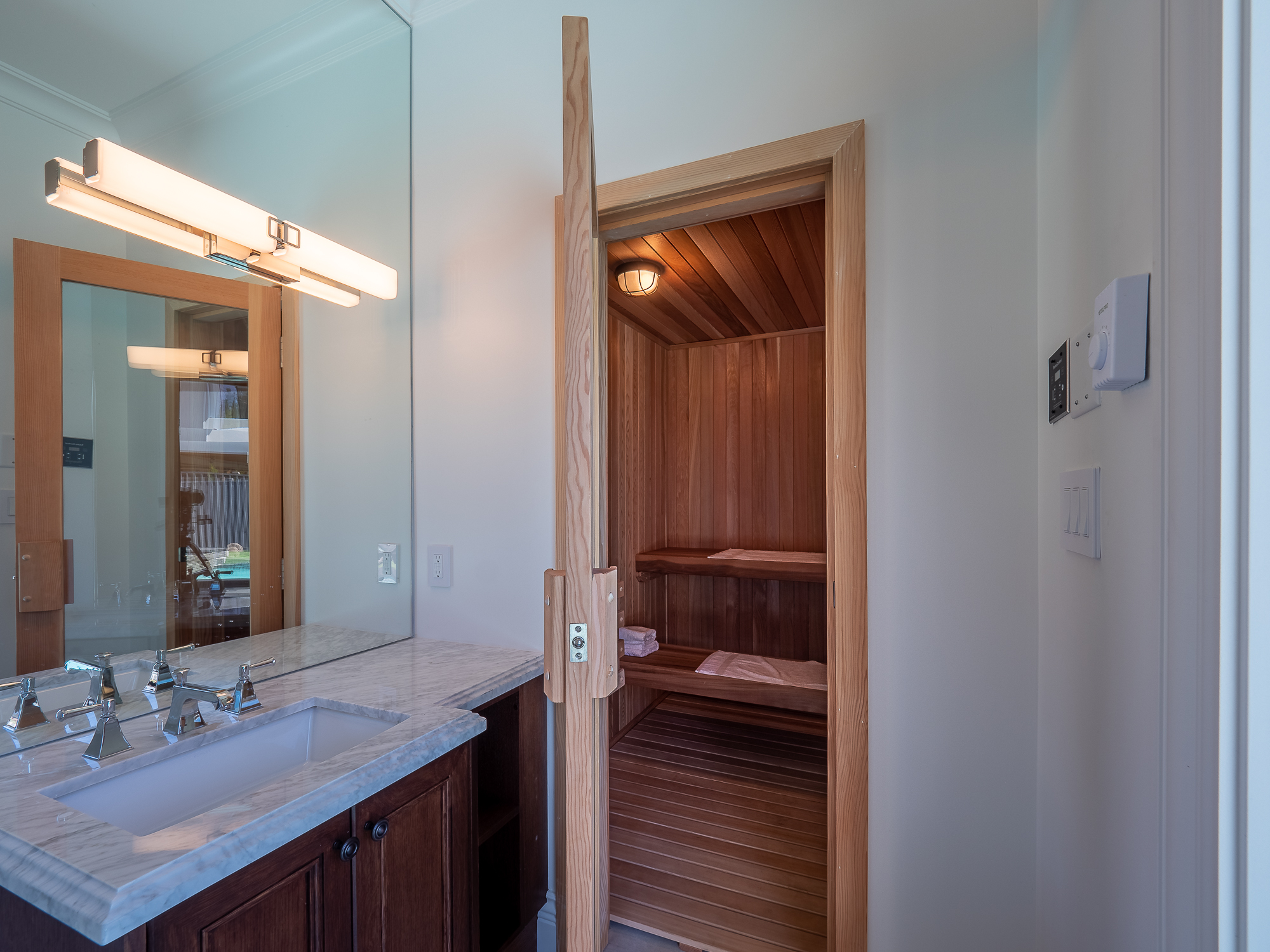 2809 Edgemont Boulevard, North Vancouver 45