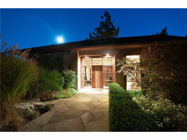 3595 SUNSET LANE, West Vancouver, BC