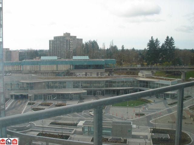 810 13688 100TH AVENUE, North Surrey