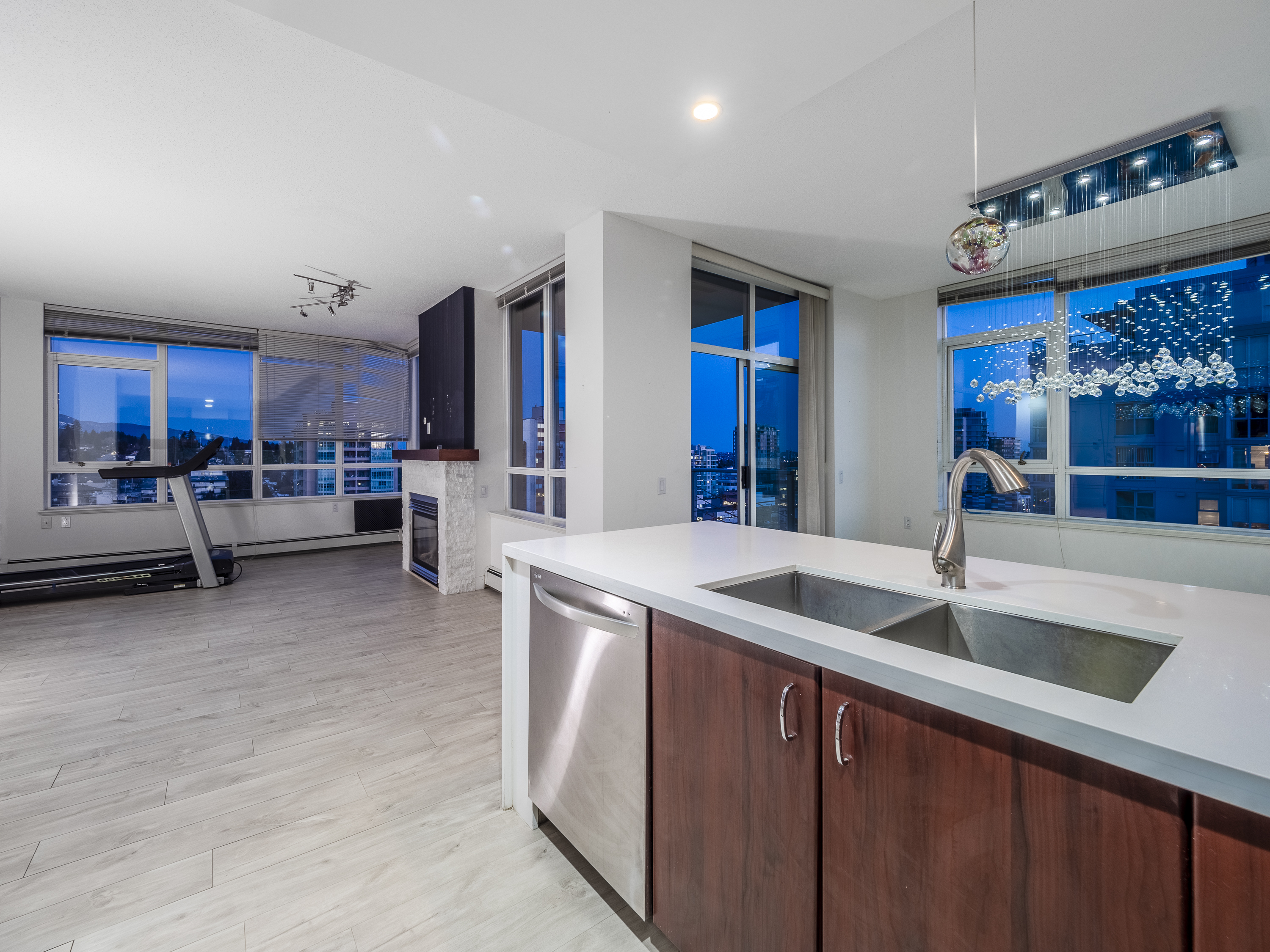 1204 120 W 16Th Street, North Vancouver 6