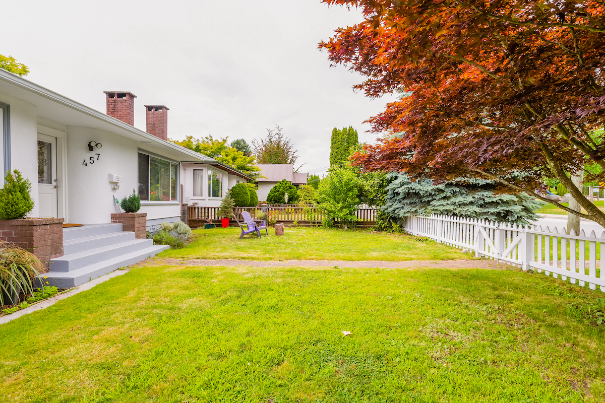 457 E 8th St, North Vancouver 5