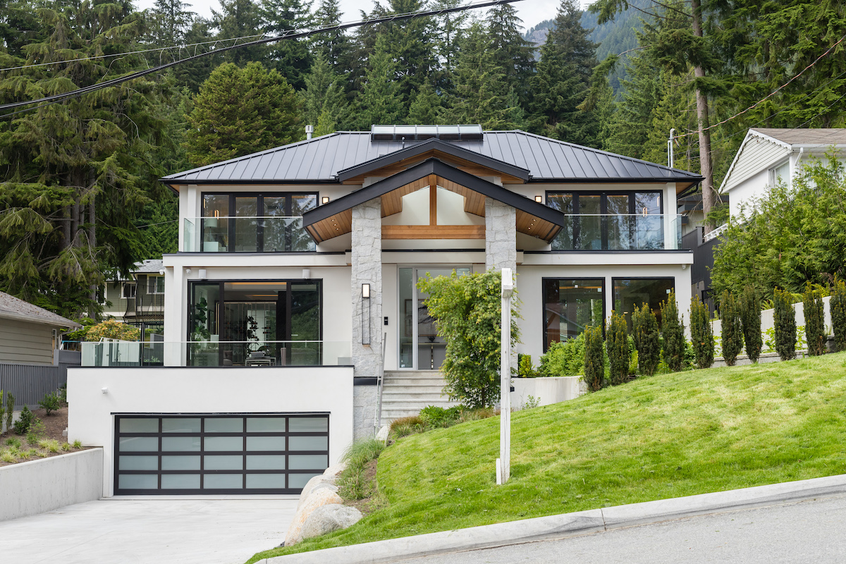 858 Clements Avenue, North Vancouver BC 3