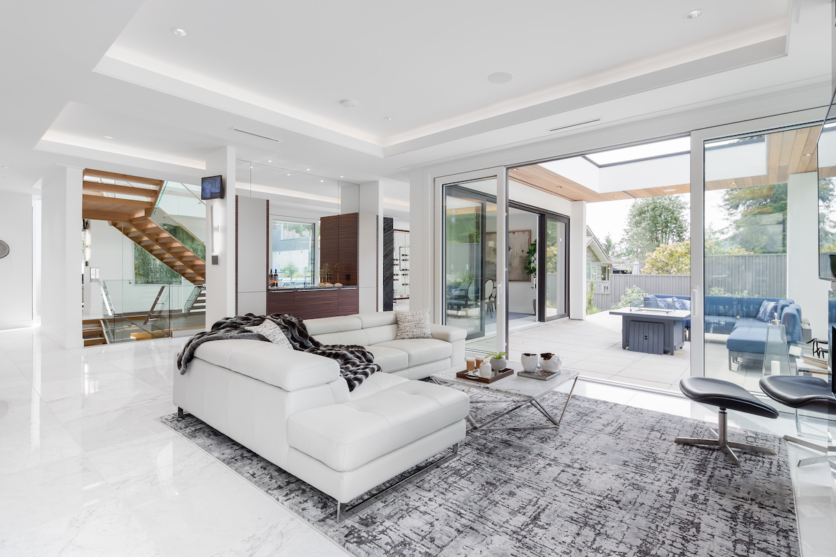 858 Clements Avenue, North Vancouver BC 7