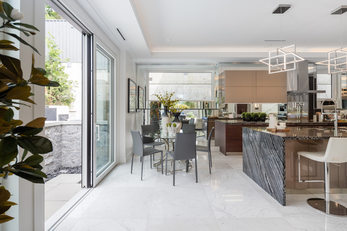 858 Clements Avenue, North Vancouver BC 23