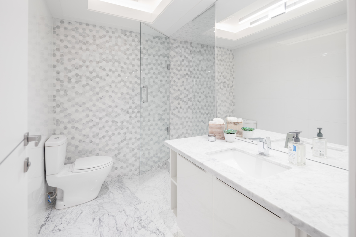 858 Clements Avenue, North Vancouver BC 43