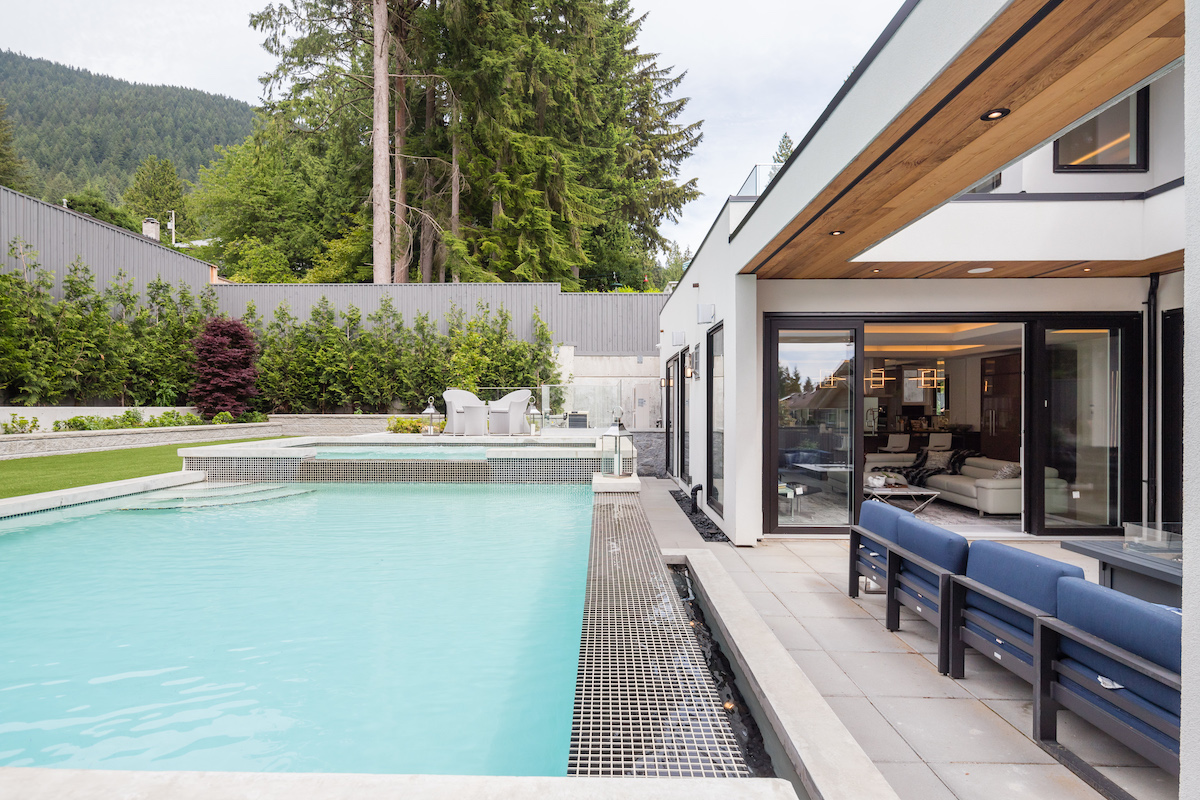 858 Clements Avenue, North Vancouver BC 55