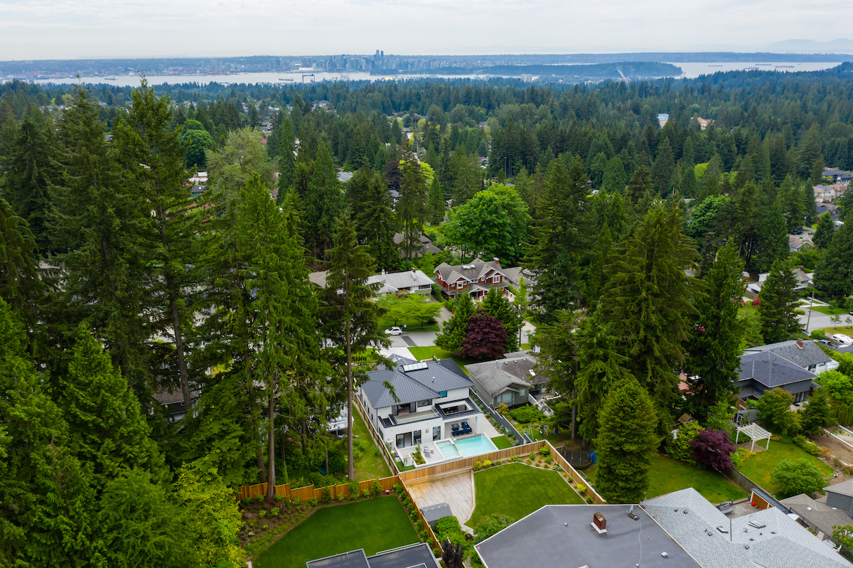 858 Clements Avenue, North Vancouver BC 71