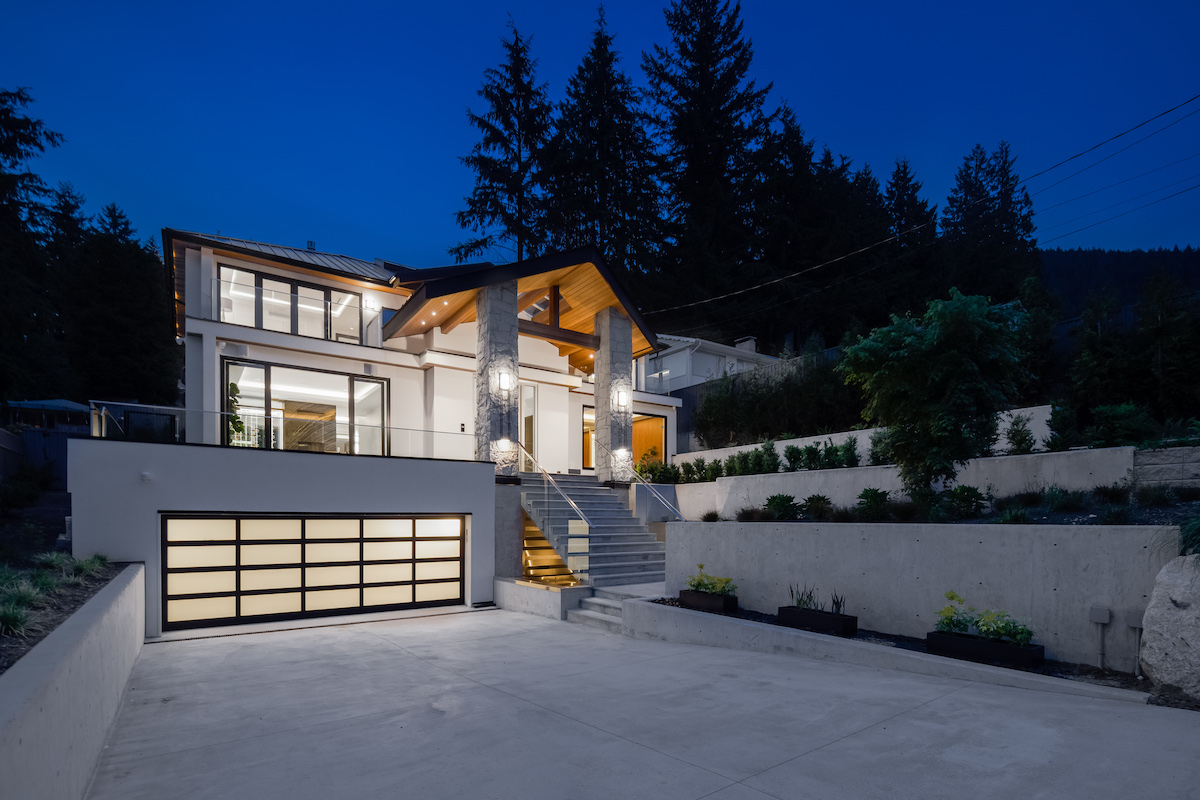 858 Clements Avenue, North Vancouver BC 4