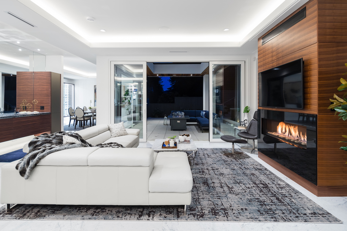 858 Clements Avenue, North Vancouver BC 64