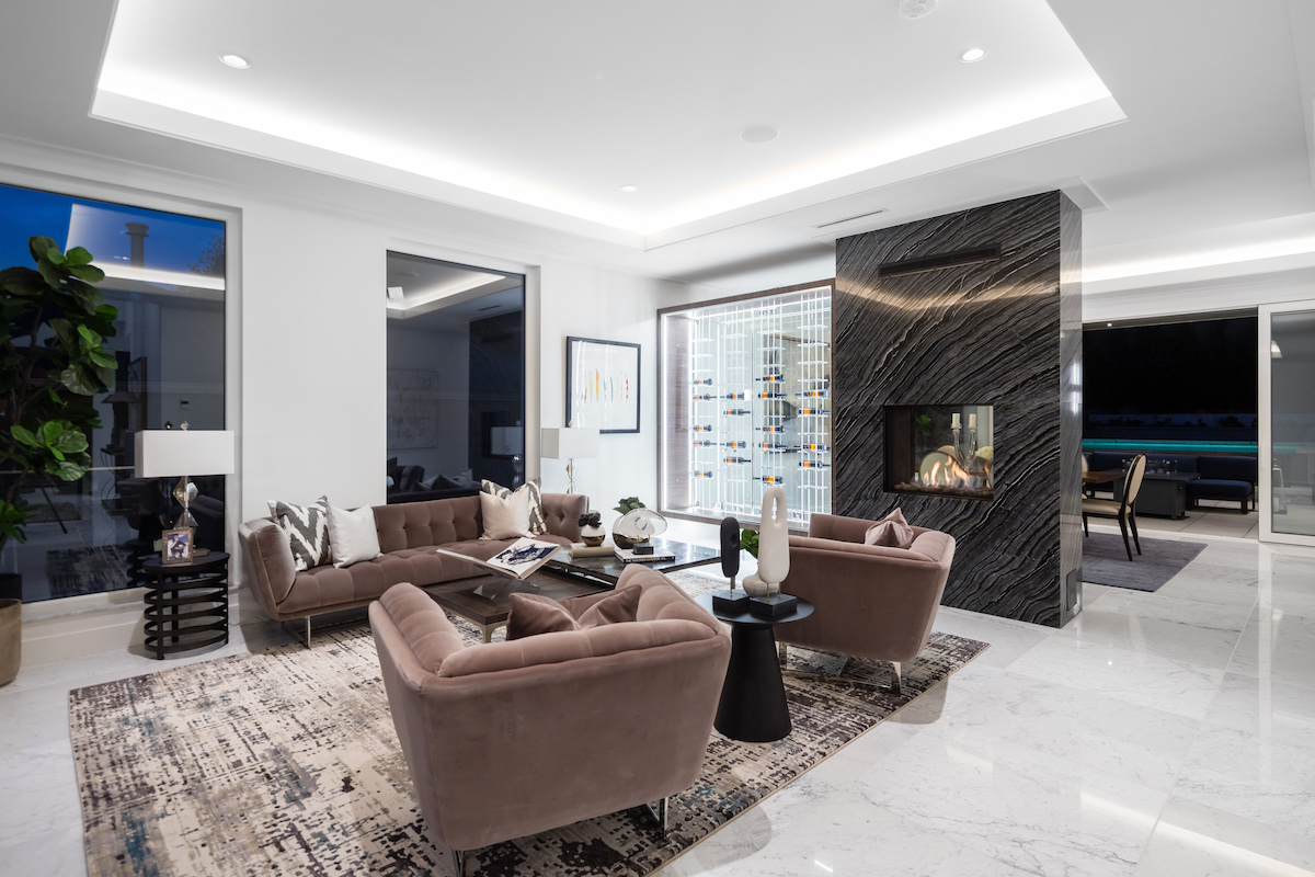 858 Clements Avenue, North Vancouver BC 65