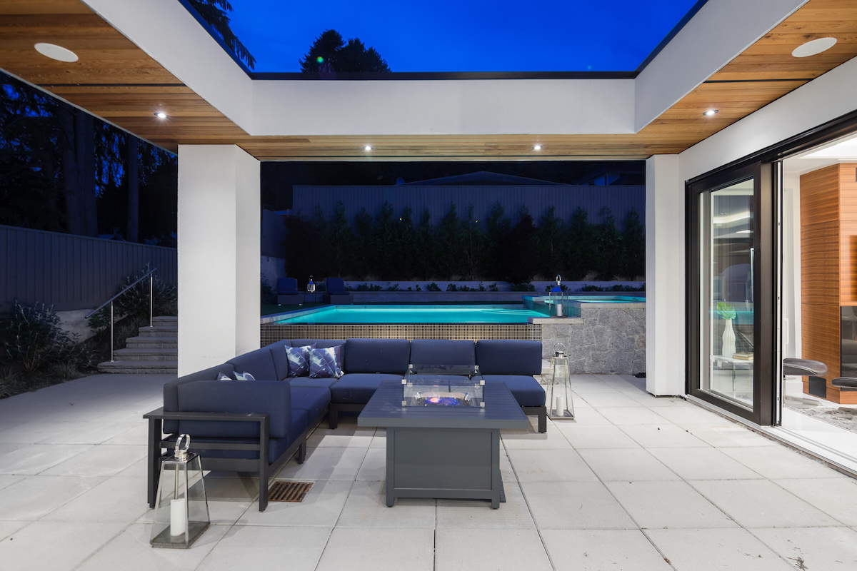 858 Clements Avenue, North Vancouver BC 67