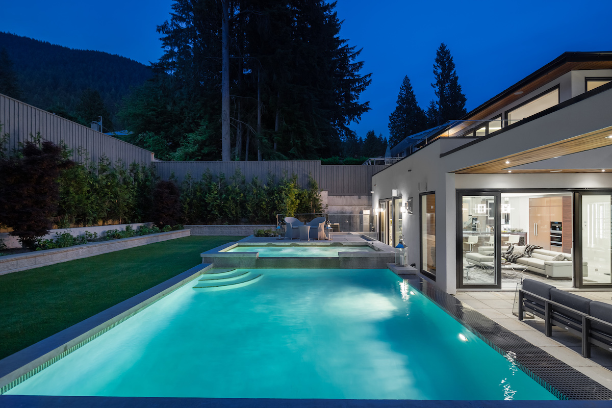 858 Clements Avenue, North Vancouver BC 70