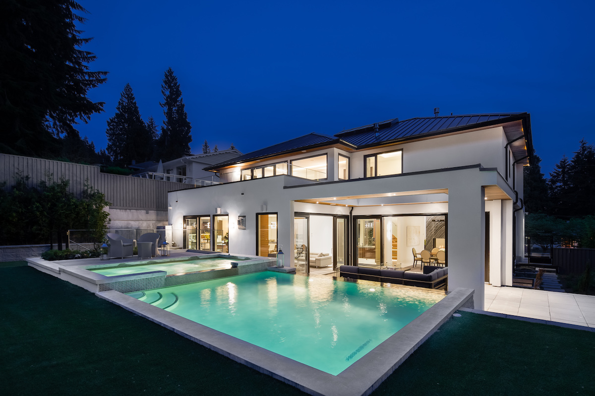 858 Clements Avenue, North Vancouver BC 69