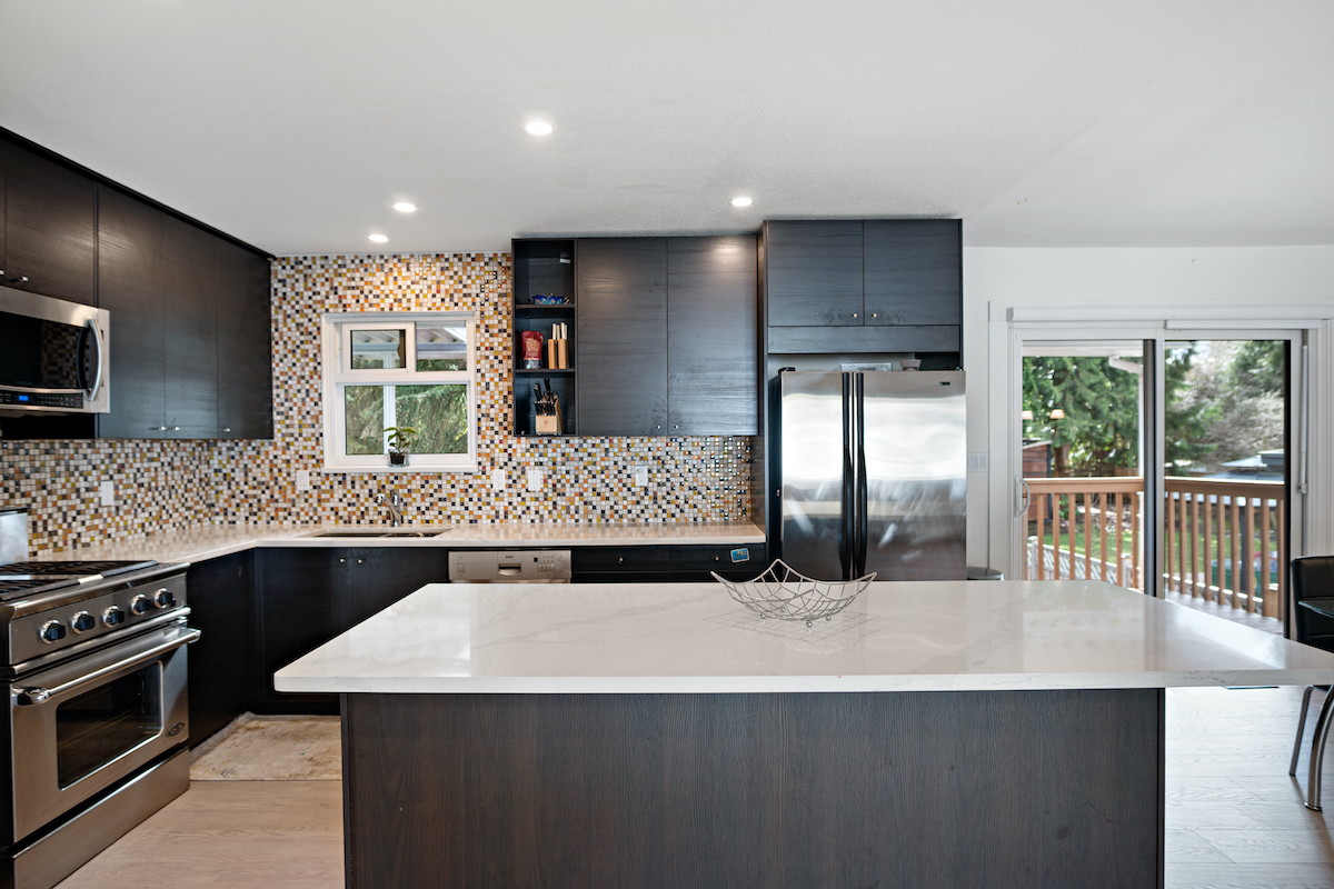 1806 Chalmers Ave, Port Coquitlam 2