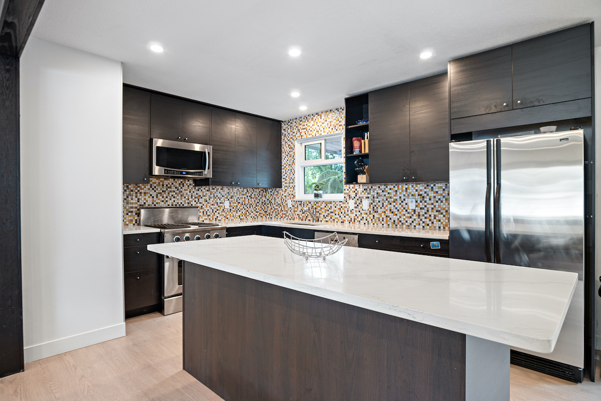 1806 Chalmers Ave, Port Coquitlam 3