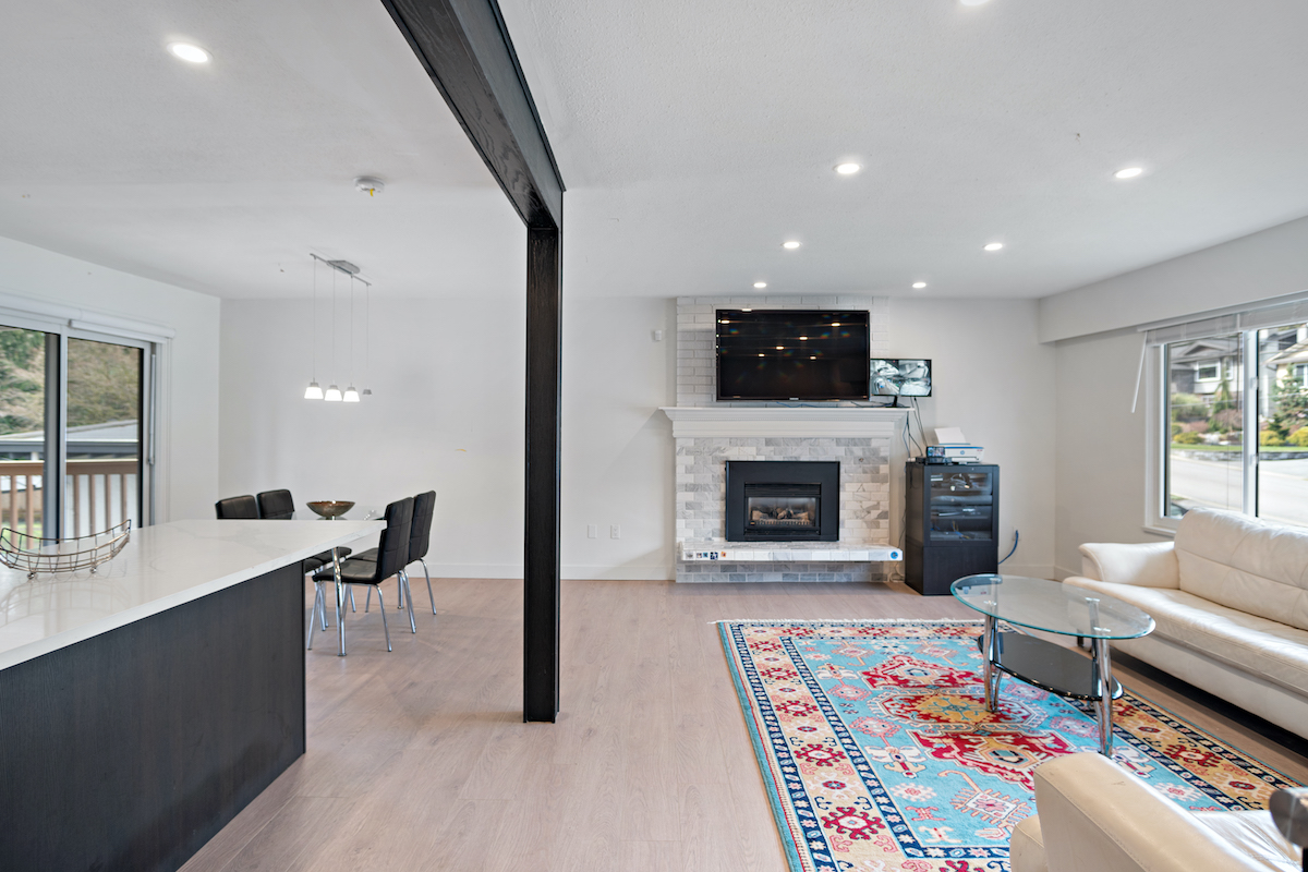 1806 Chalmers Ave, Port Coquitlam 12