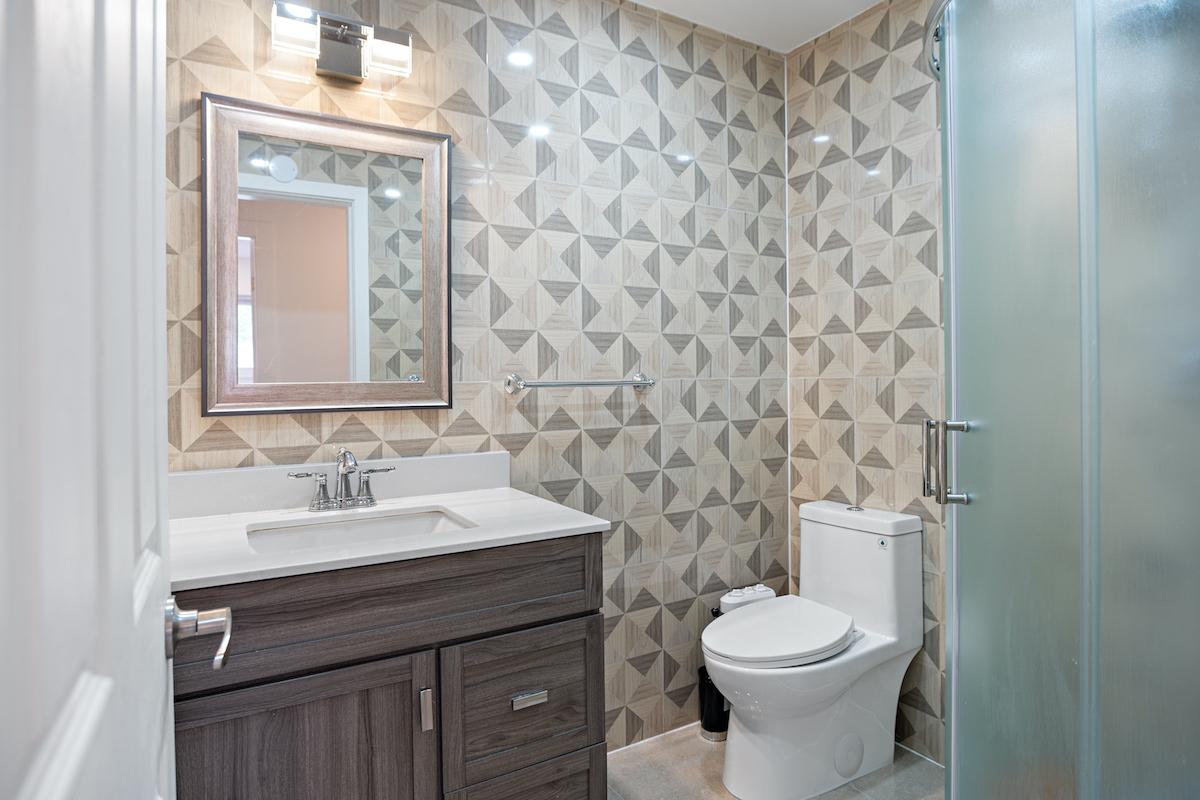 1806 Chalmers Ave, Port Coquitlam 16