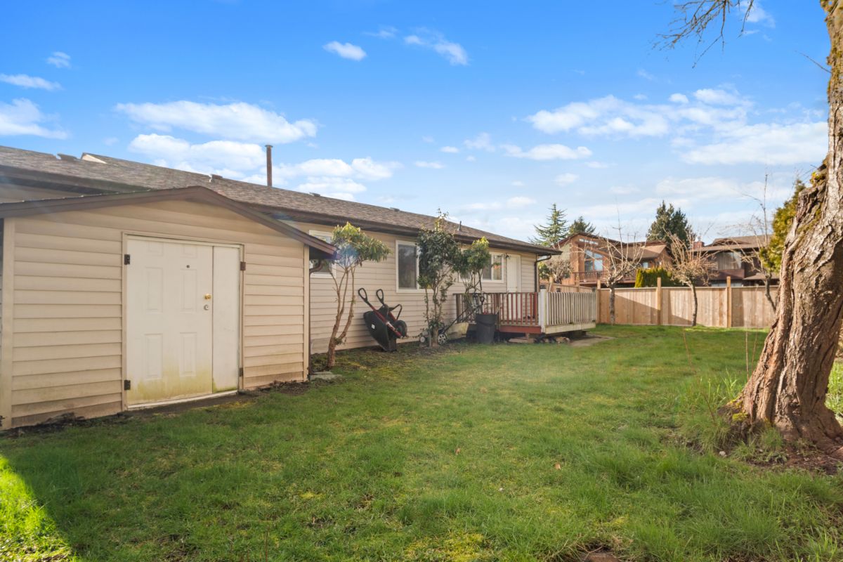 20461 Deniza Ave, Maple Ridge 19