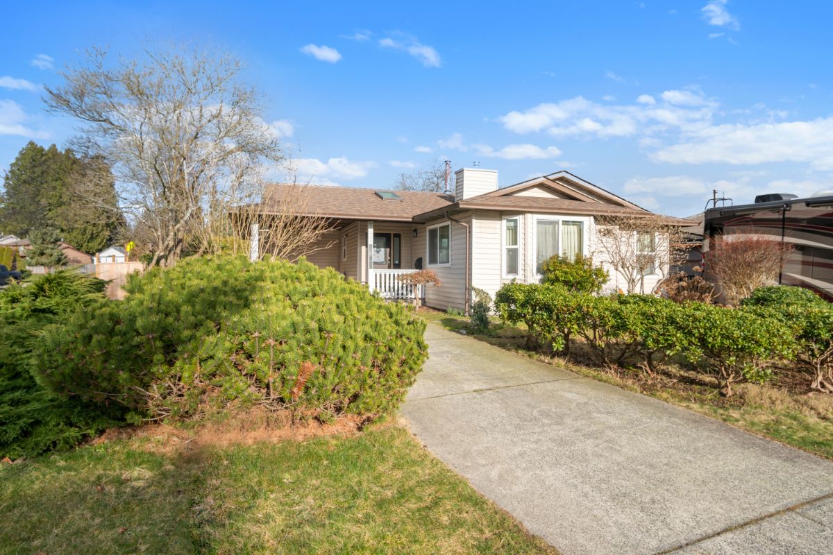 20461 Deniza Ave, Maple Ridge 24