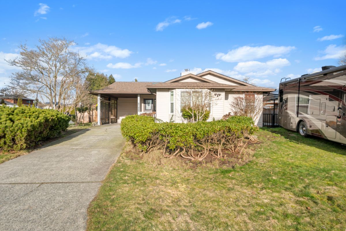 20461 Deniza Ave, Maple Ridge