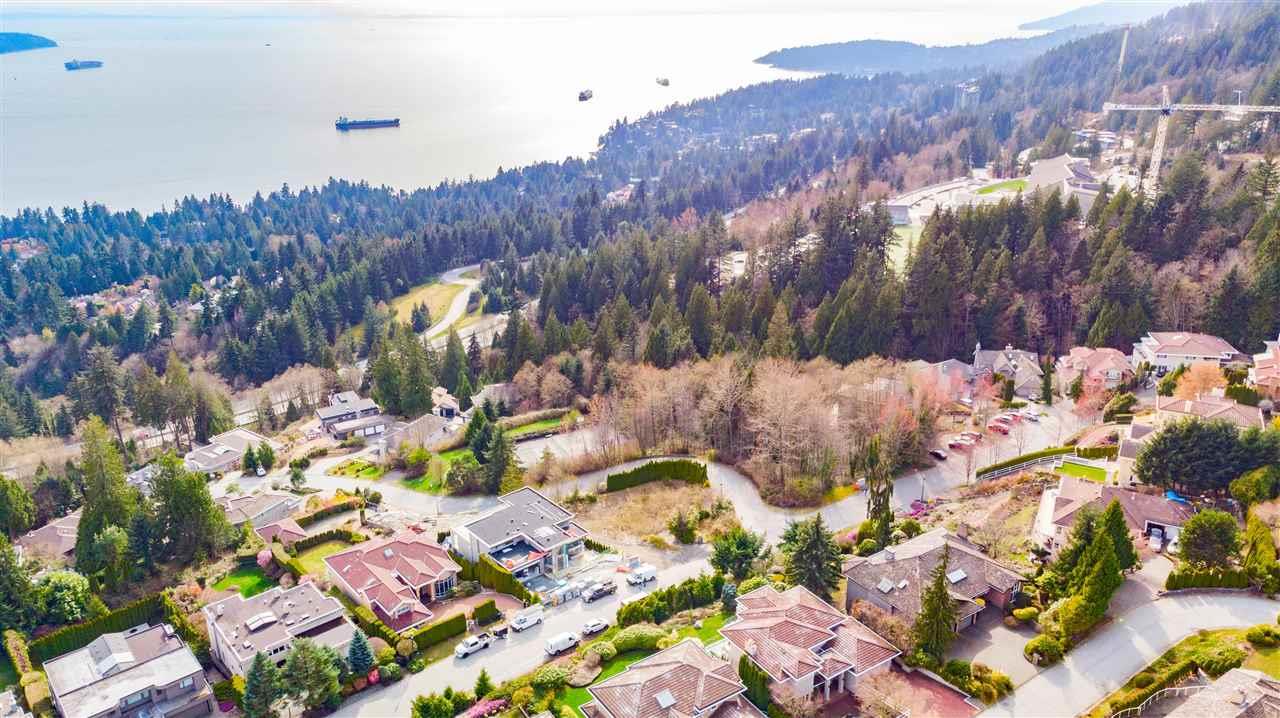 2690 Chelsea Court, West Vancouver 3