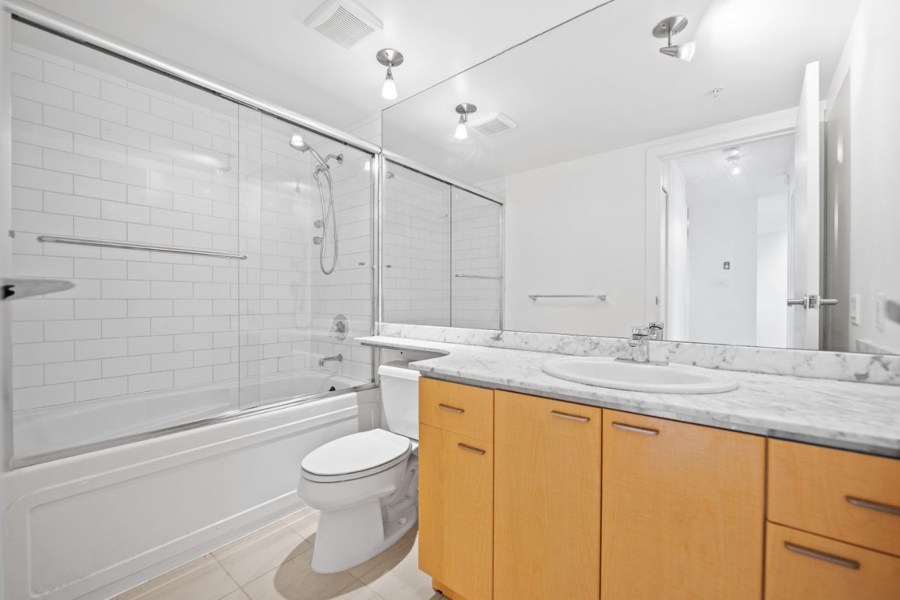 1507 1288 W Georgia St, Vancouver West 11