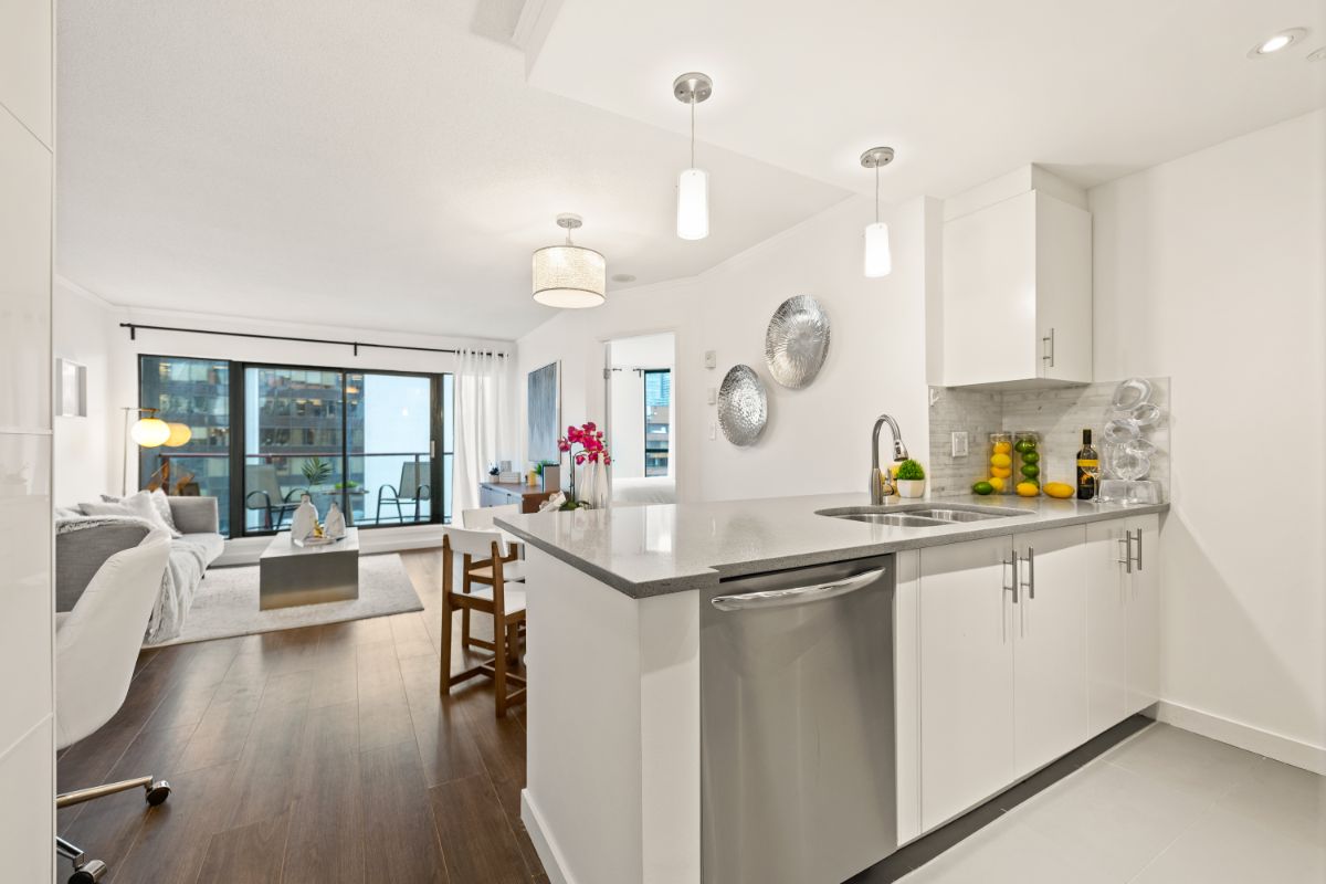 1506 811 Helmcken Street, Vancouver 5