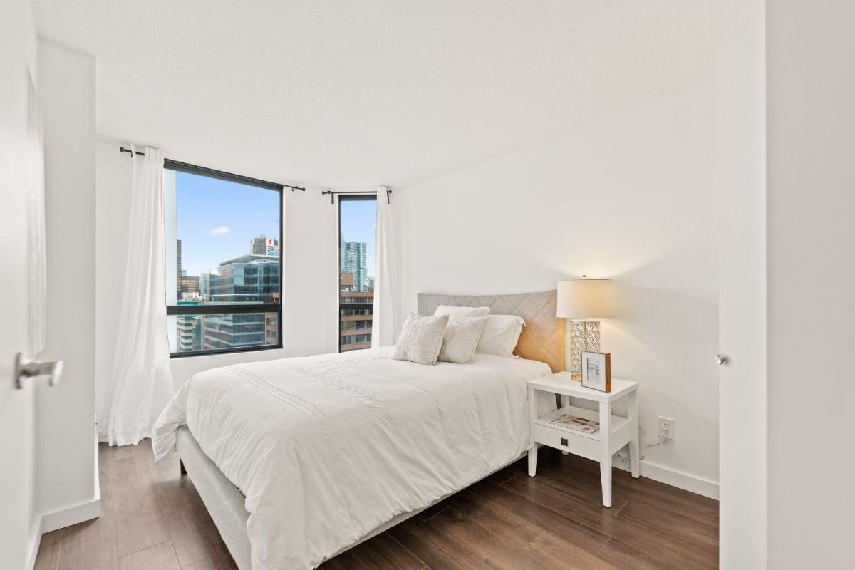 1506 811 Helmcken Street, Vancouver 9