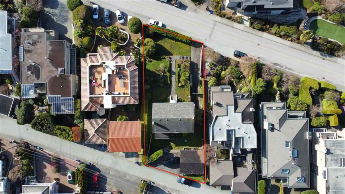 2361 Bellevue Avenue, West Vancouver 3
