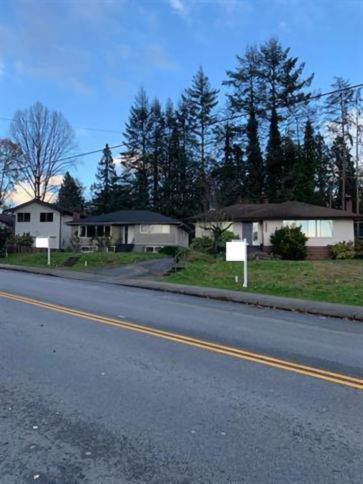 2044 Larson Road North Vancouver 9