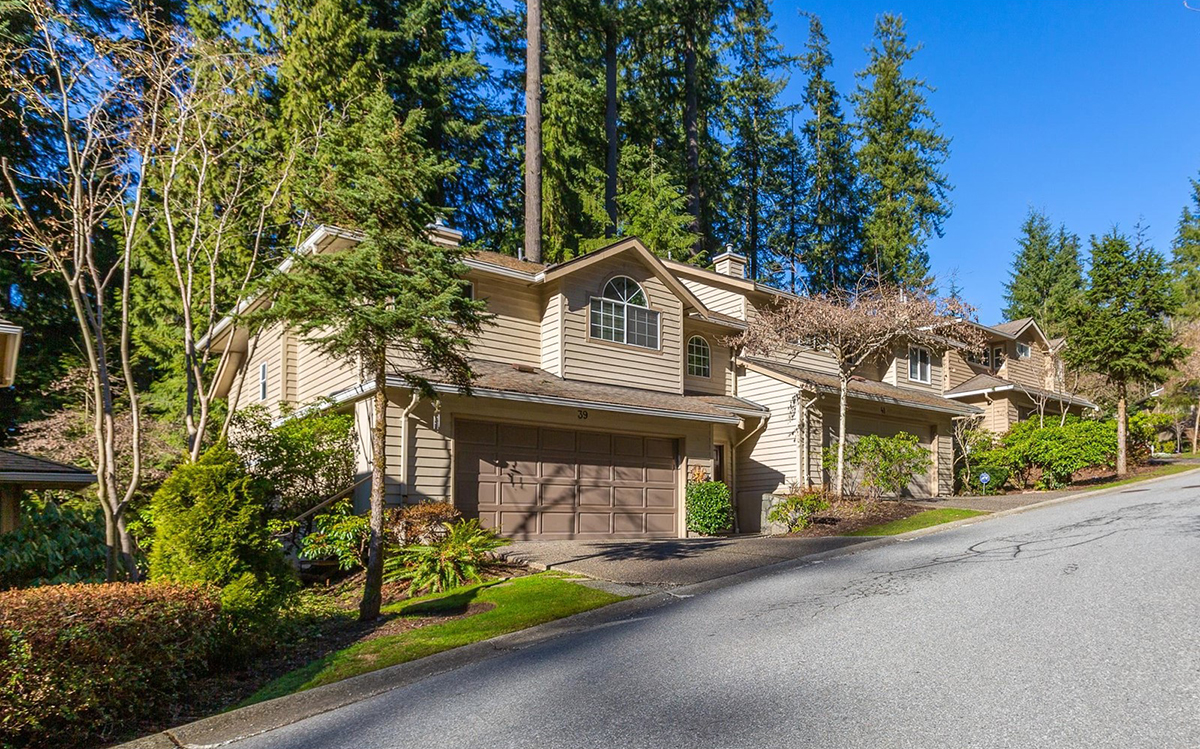 39 Deerwood Place, Port Moody