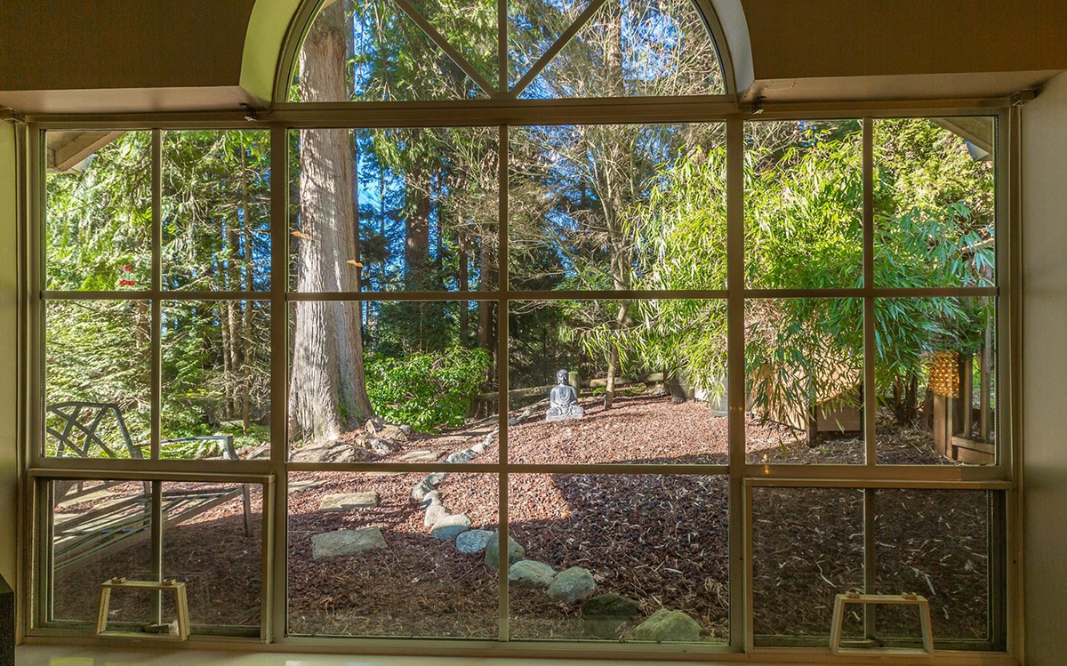 39 Deerwood Place, Port Moody 11