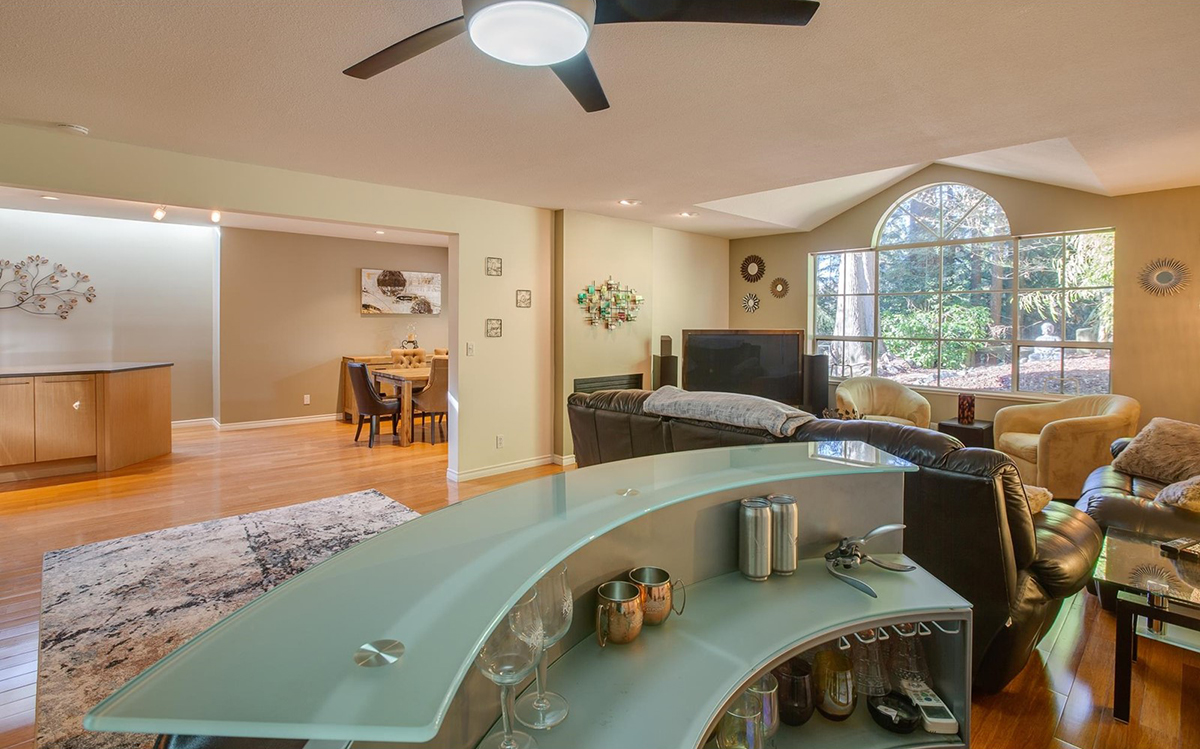 39 Deerwood Place, Port Moody 12