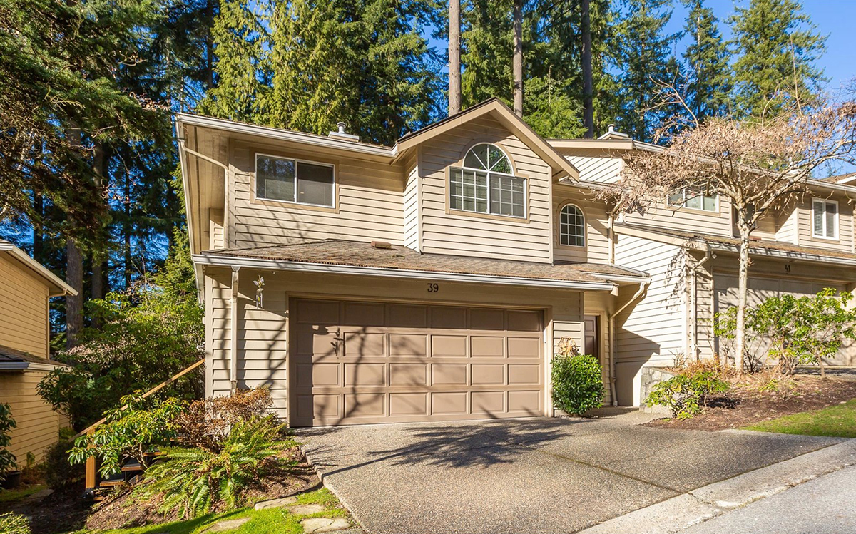 39 Deerwood Place, Port Moody 2