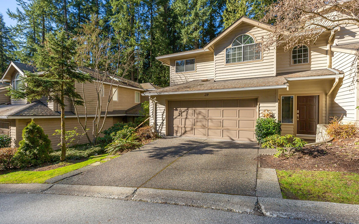 39 Deerwood Place, Port Moody 3