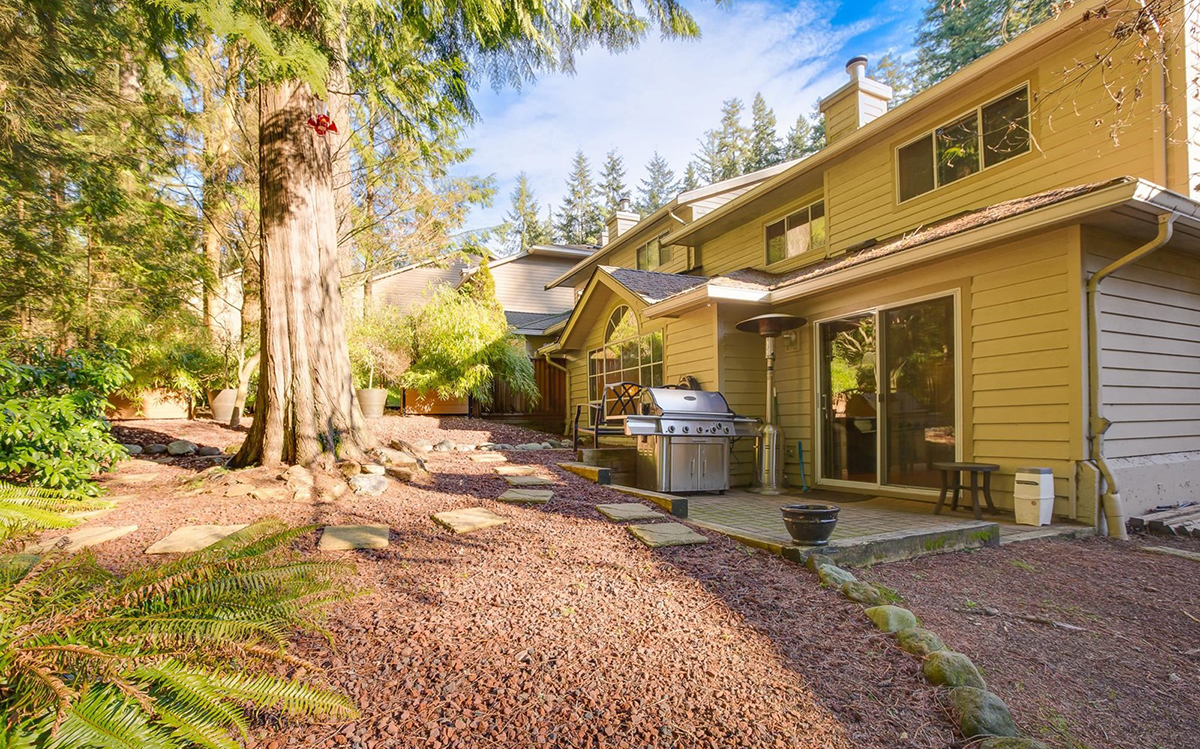 39 Deerwood Place, Port Moody 5