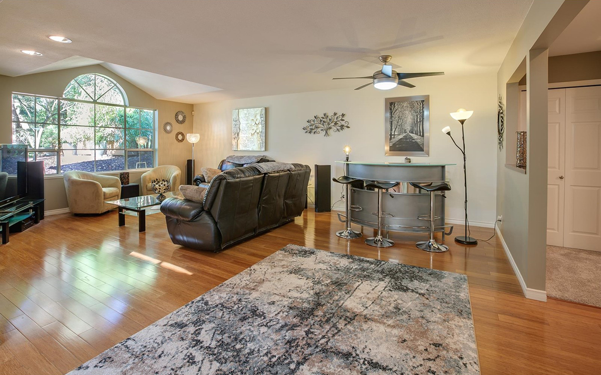 39 Deerwood Place, Port Moody 9