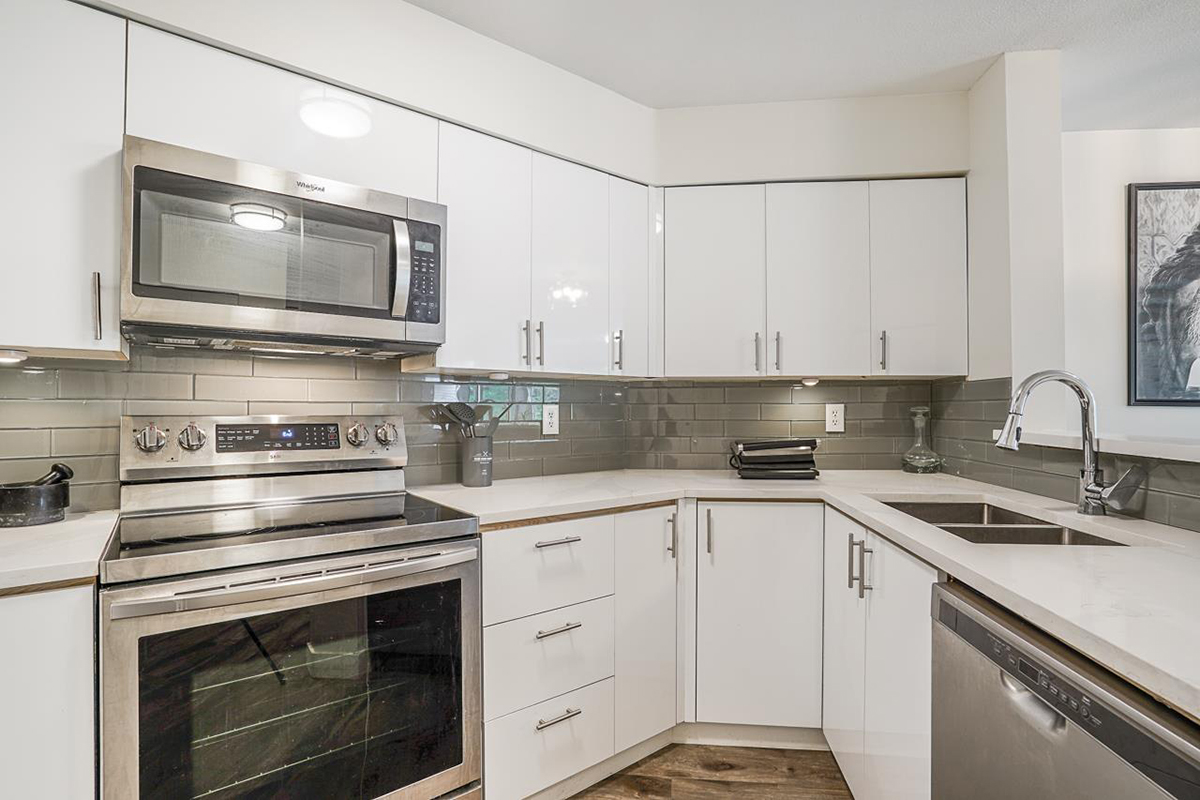 312 2401 Hawthorne Avenue, Port Coquitlam