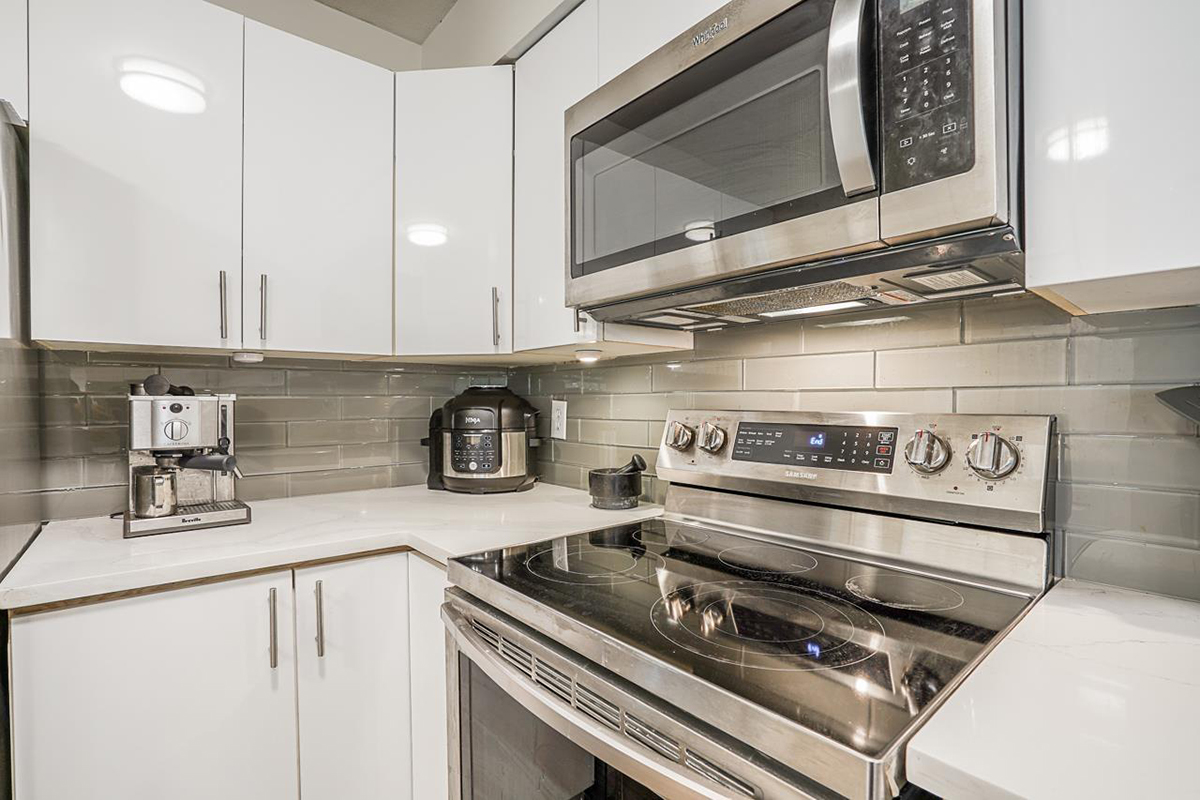 312 2401 Hawthorne Avenue, Port Coquitlam 2
