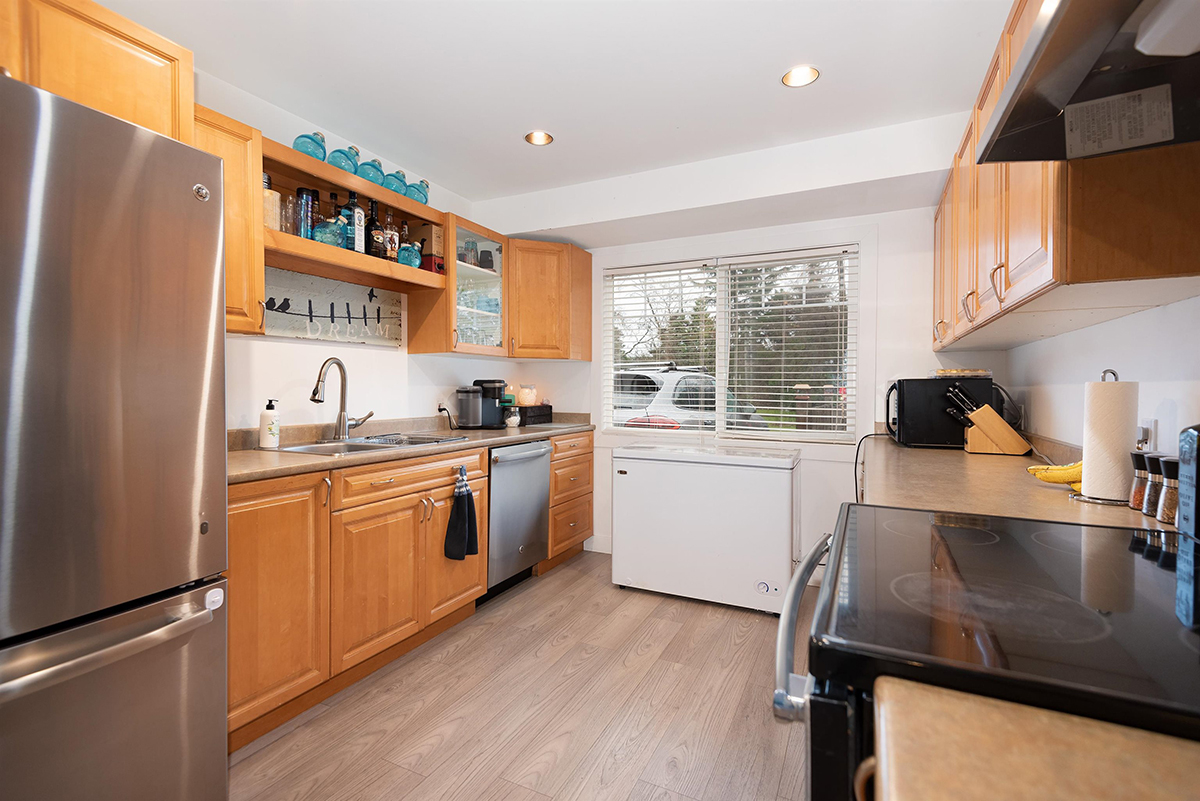 1140 Maplewood Crescent, North Vancouver 13