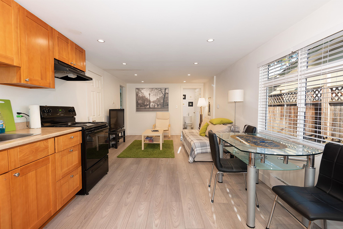 1140 Maplewood Crescent, North Vancouver 18