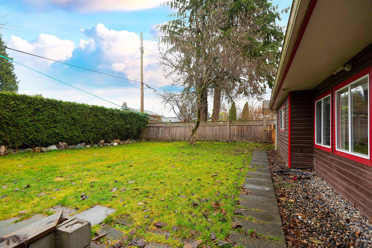 1140 Maplewood Crescent, North Vancouver 30