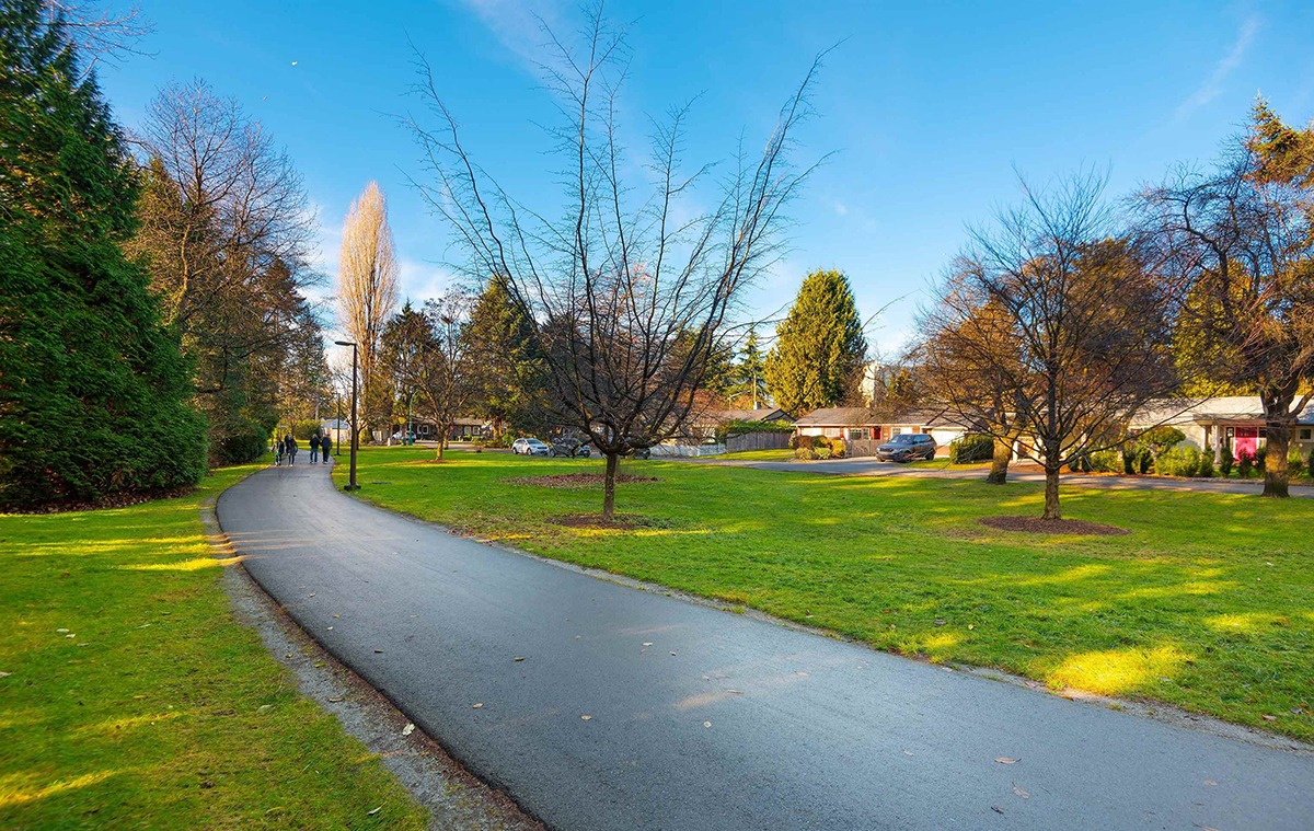 1140 Maplewood Crescent, North Vancouver 33