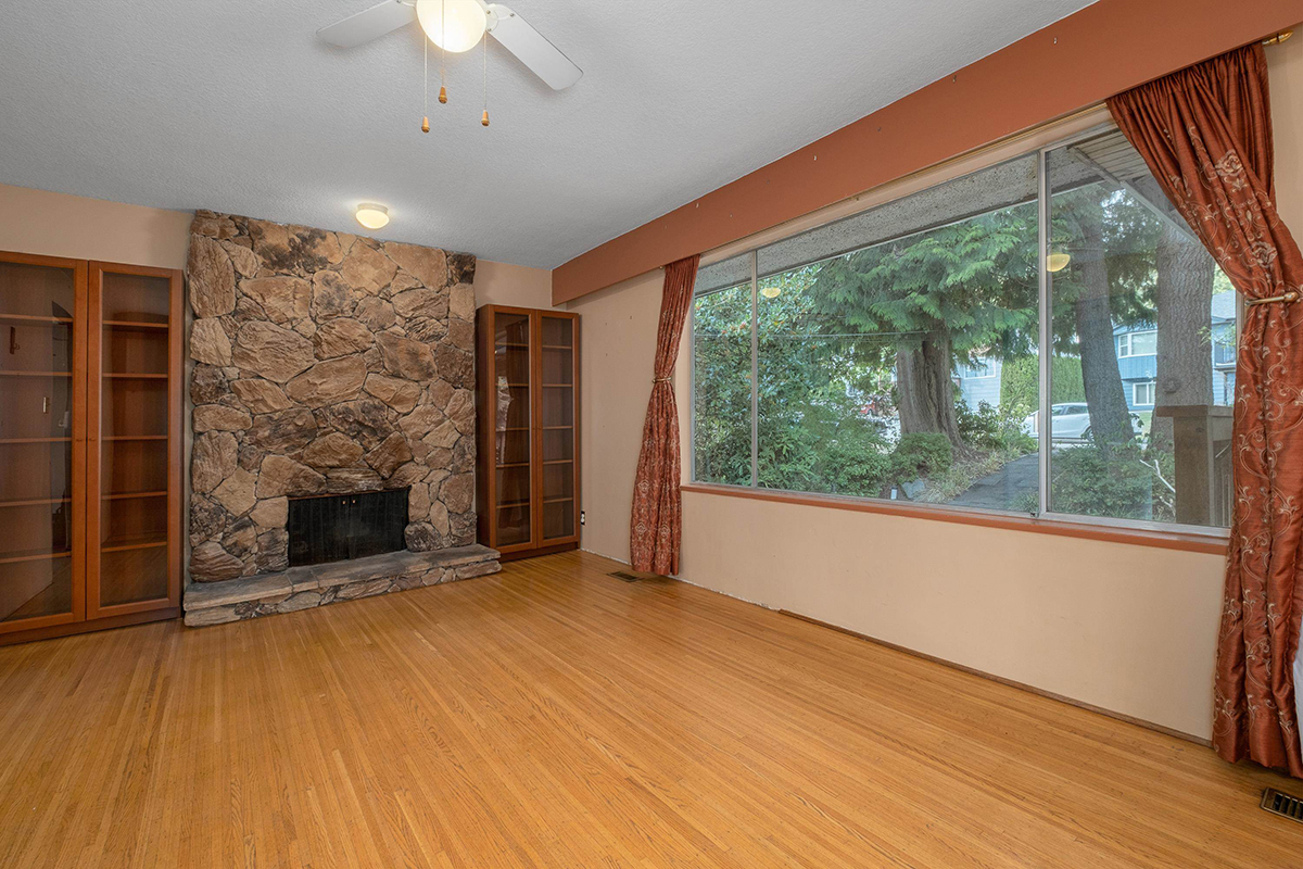 1355 Chamberlain Drive, North Vancouver 10