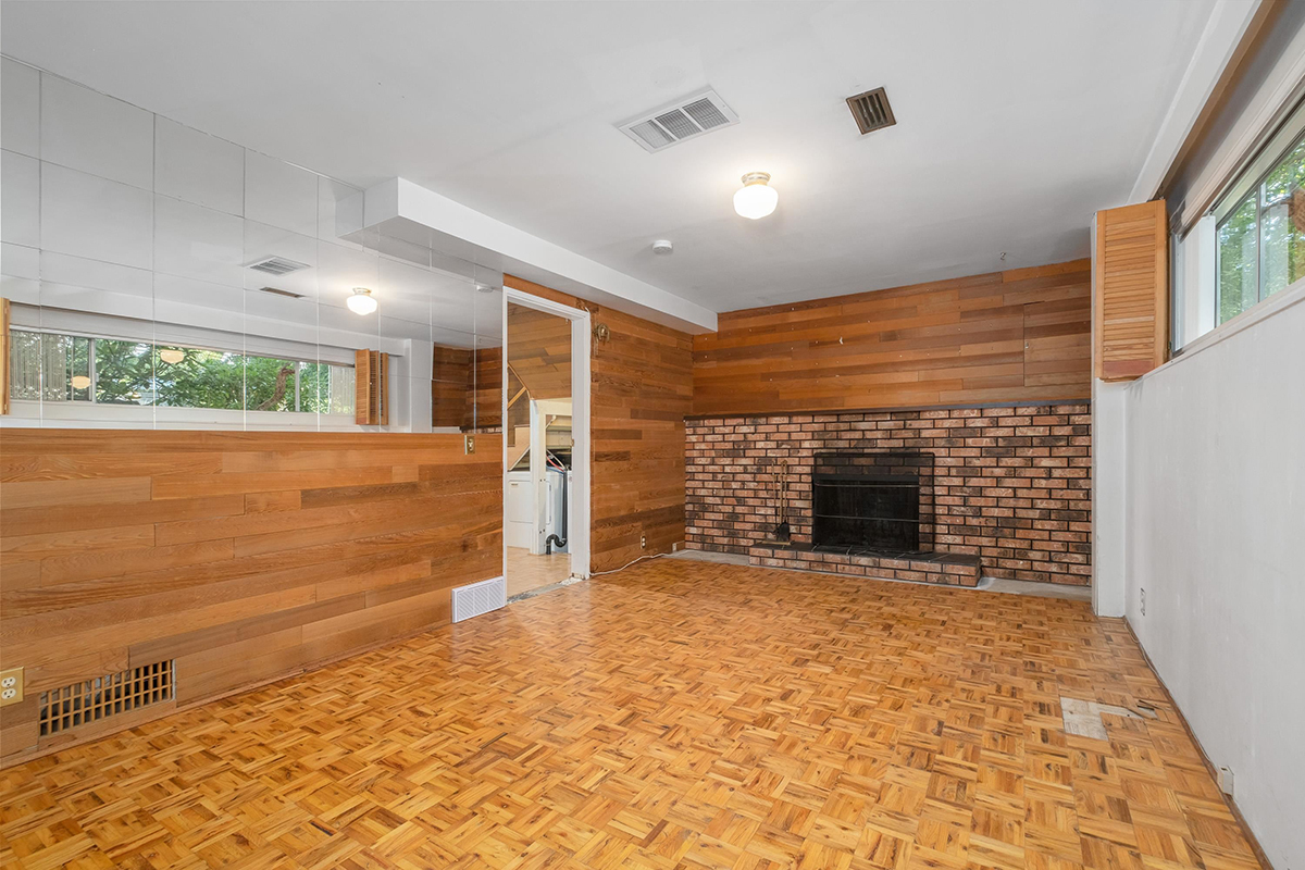 1355 Chamberlain Drive, North Vancouver 17
