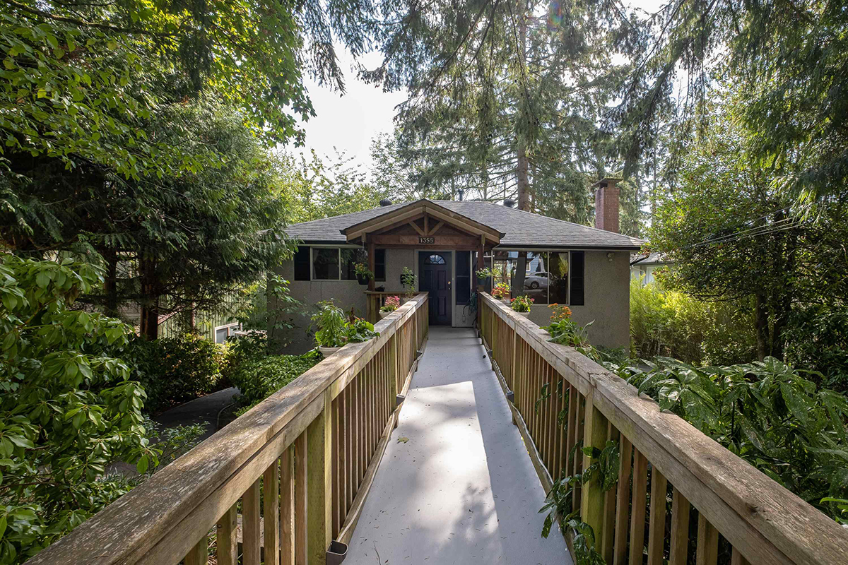 1355 Chamberlain Drive, North Vancouver 32